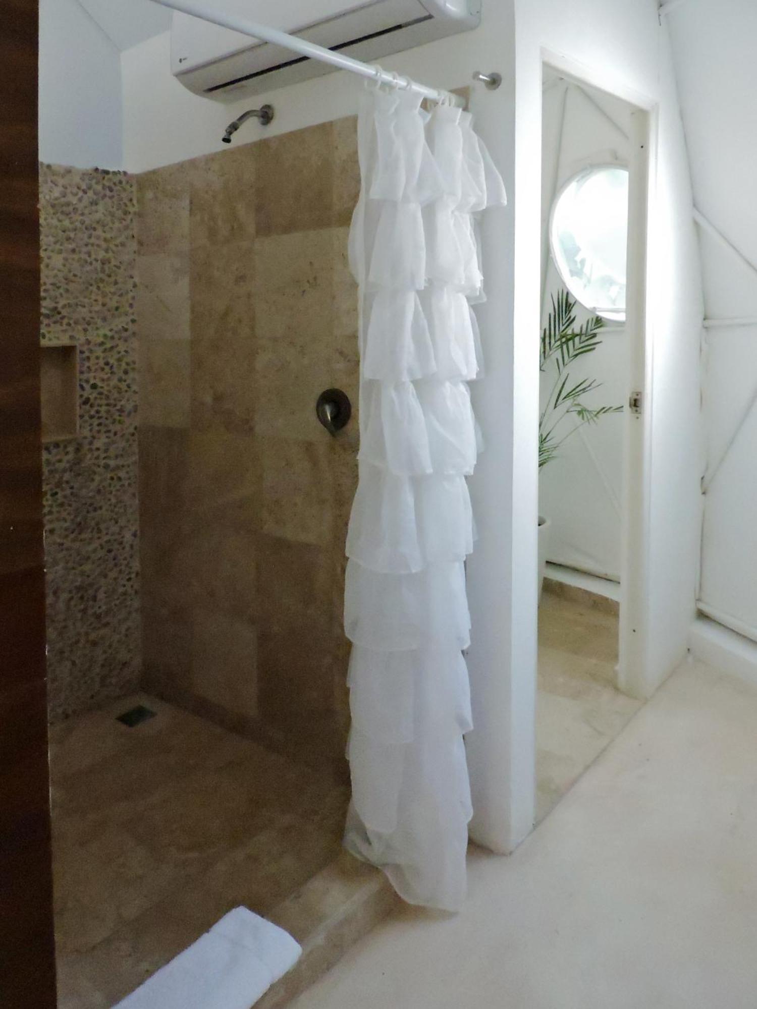 Cozy Room Near The Beach, Party Zone Tulum Esterno foto